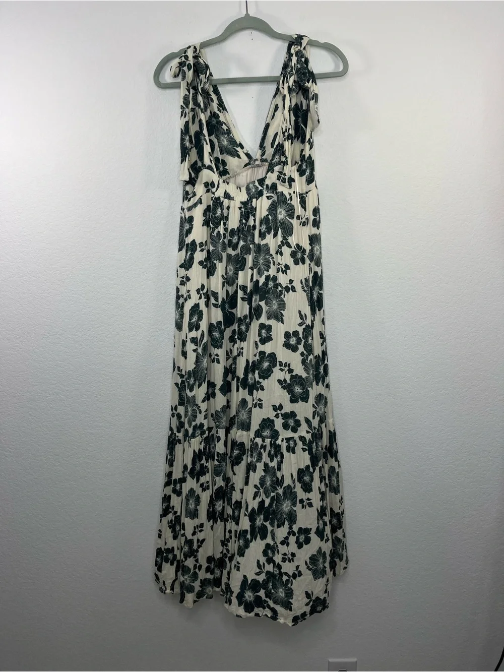 Abercrombie & Fitch Maxi Dress Floral Viscose size Medium